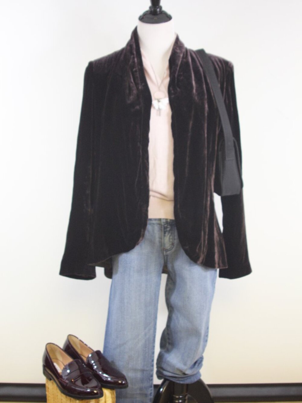 Gabrielle Carlson Chocolate Velvet Blazer Shawl Collar NYC Designer L